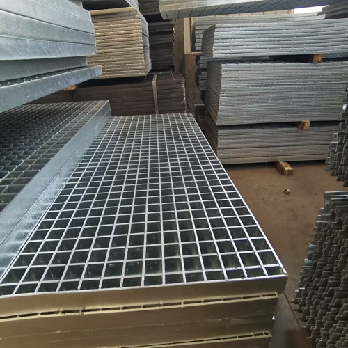 鋼格柵知識(shí)科普：材質(zhì)、規(guī)格如何影響使用效果？