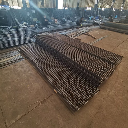 為什么說鋼格柵是工程建設(shè)的 “全能選手”？