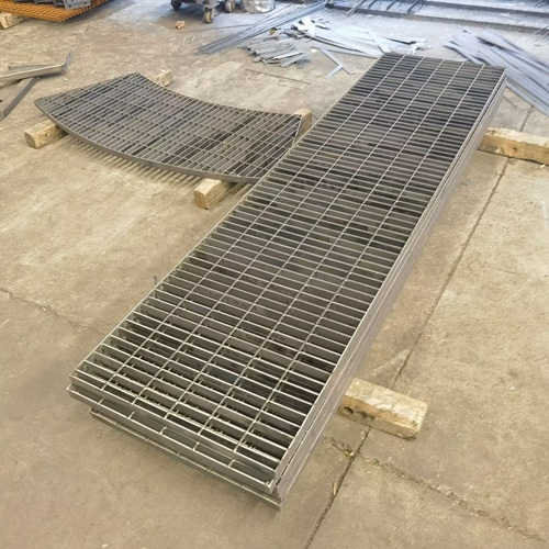 不止工程用！鋼格板在數(shù)據(jù)中心地板的驚艷應(yīng)用