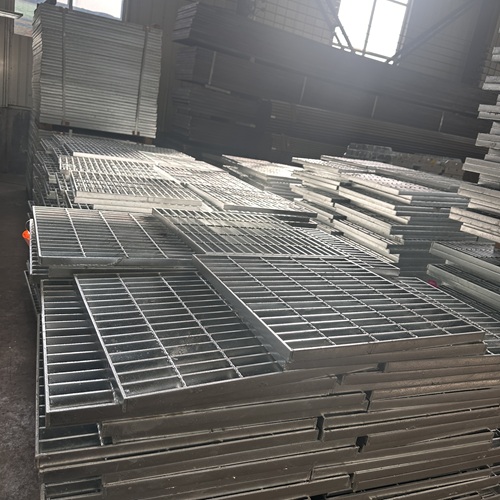 鋼格板選型別只看價格，這4個硬指標(biāo)才關(guān)鍵