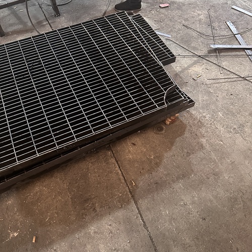 學(xué)校實訓(xùn)平臺用鋼格板真實案例參考