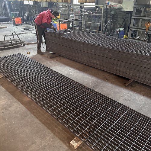 正規(guī)鋼格板廠家具備哪些資質(zhì)